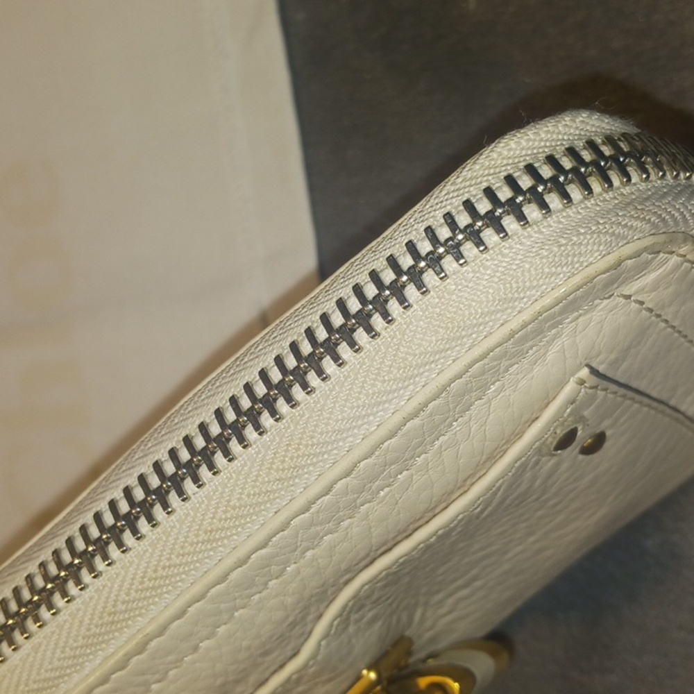 Chloé Paddington Wallet - Picture 9 of 17